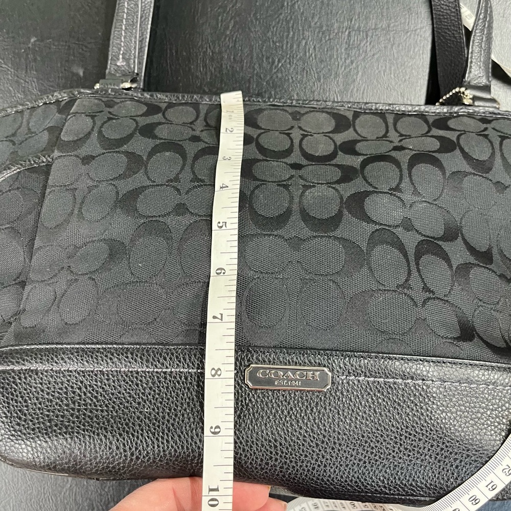 Coach Park Signature Carrie Tote - Picture 10 of 12